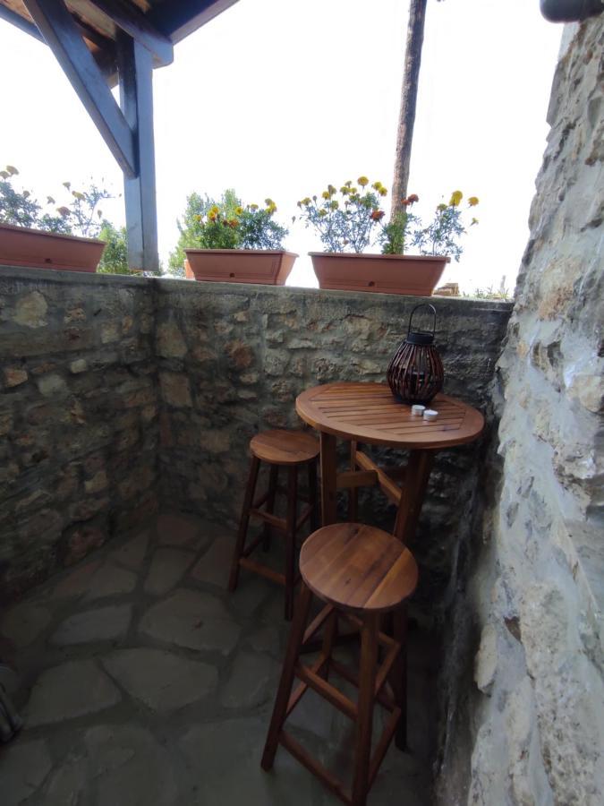 Ferienwohnung Kishaz A Szolohegyen Balatonakali Exterior foto