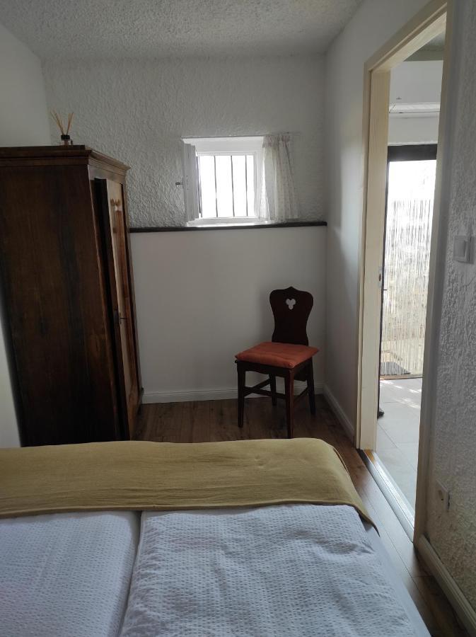 Ferienwohnung Kishaz A Szolohegyen Balatonakali Exterior foto